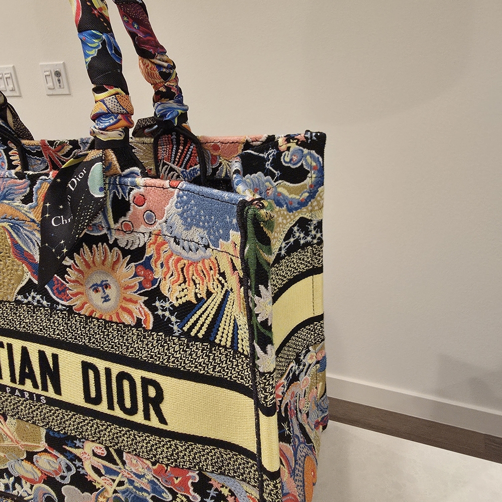 BUNDLE Dior Medium Book Tote Zodiac w/ Matching Twills - Picture 3 of 13